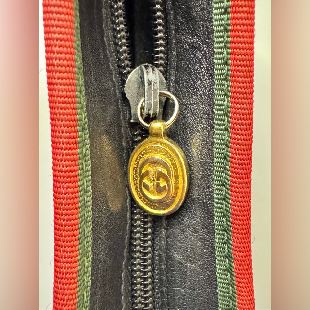 Gucci Sherry Line Embossed GG bag with dust bag and COA - Picture 9 of 17